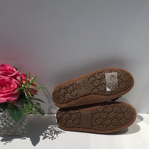 UGG Ansley Checker Bow - Picture 5 of 8